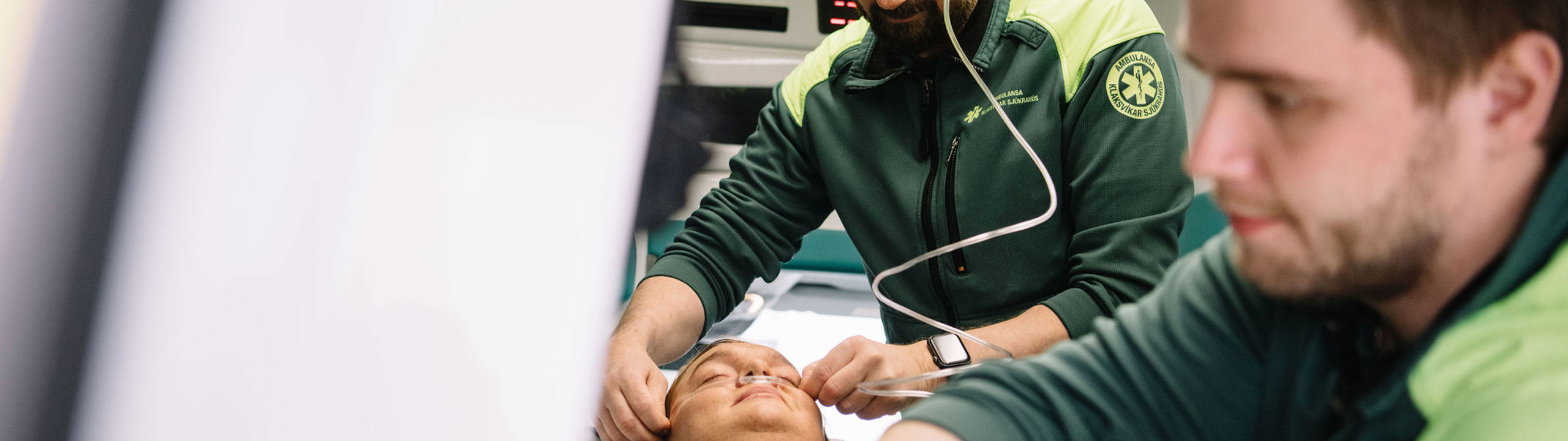 14 Sjúkraflutningstænastan 13